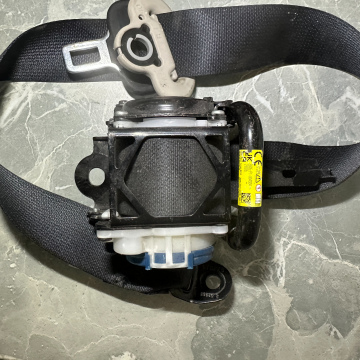Bezpečnostný pás Mitsubishi L200, 1111867, K72A1