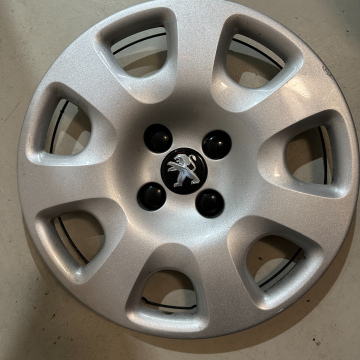 Puklica Peugeot 15" 9675488277