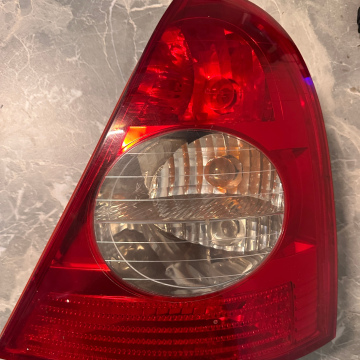 Zadné svetlo pravé renault Clio 2, 8200071414