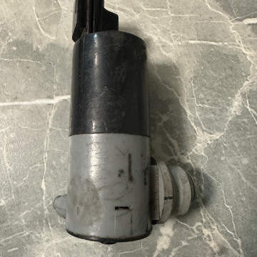 Čerpadlo ostrekovača Nissan Navara 1021224