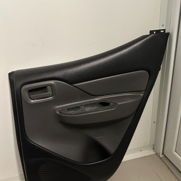 Zadný pravý panel dverí Mitsubishi L200, 722B156ZZ