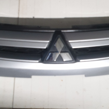 Maska Mitsubishi L200 2018. Maska 7450B292