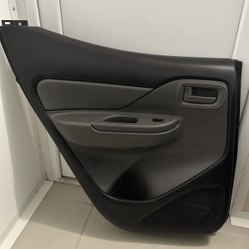 Zadný ľavý panel dverí Mitsubishi L200, 7222B156ZZ