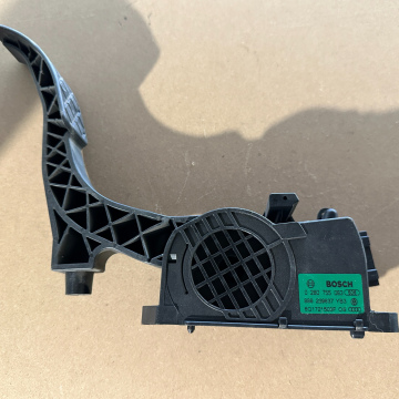 Plynový pedál VW Phaeton 3D 3D1 721 503 N