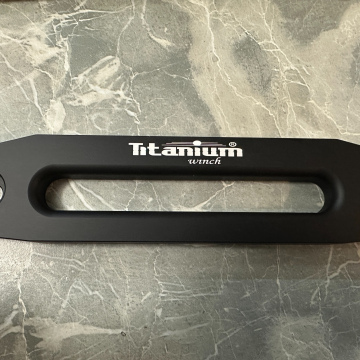 Klzná vodiaca lišta Titanium Winch -syntetické lano