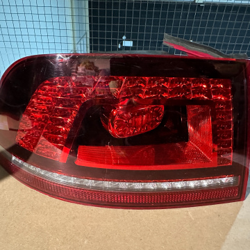 Zadné svetlo VW PHAETON LIFT 3D0945095M
