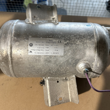 Zásobník tlaku vzduchu VW Paheton Lift 3D0616201
