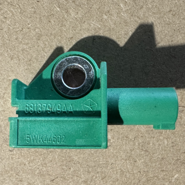 Senzor zrýchlenia Dodge 68137949AA