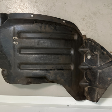 Podblatník predný ľavý Mitsubishi L200, 5370B579