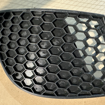 Mriežka predného nárazníka Seat Ibiza 3, 6L6853665