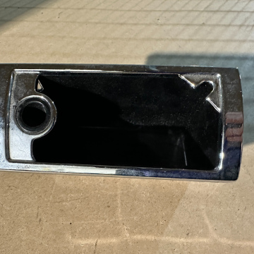 Vložka zadného popolníka VW Phaeton 2011 . 20113D4857413